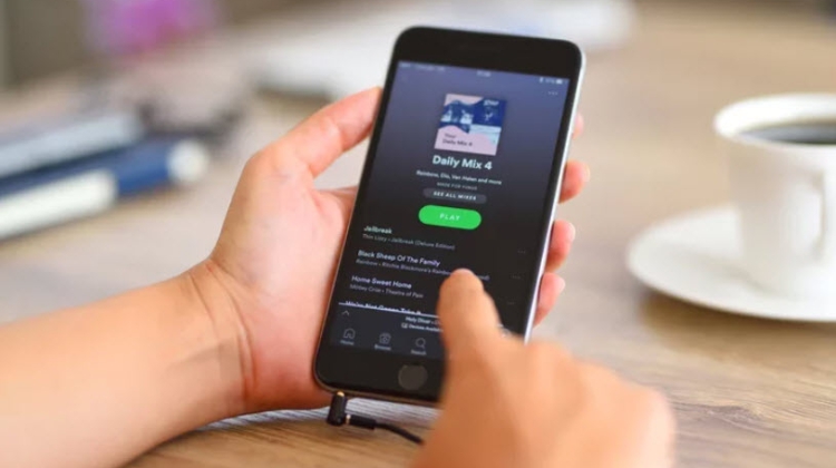 Spotify ประกาศลดจำนวนพนักงาน 6%